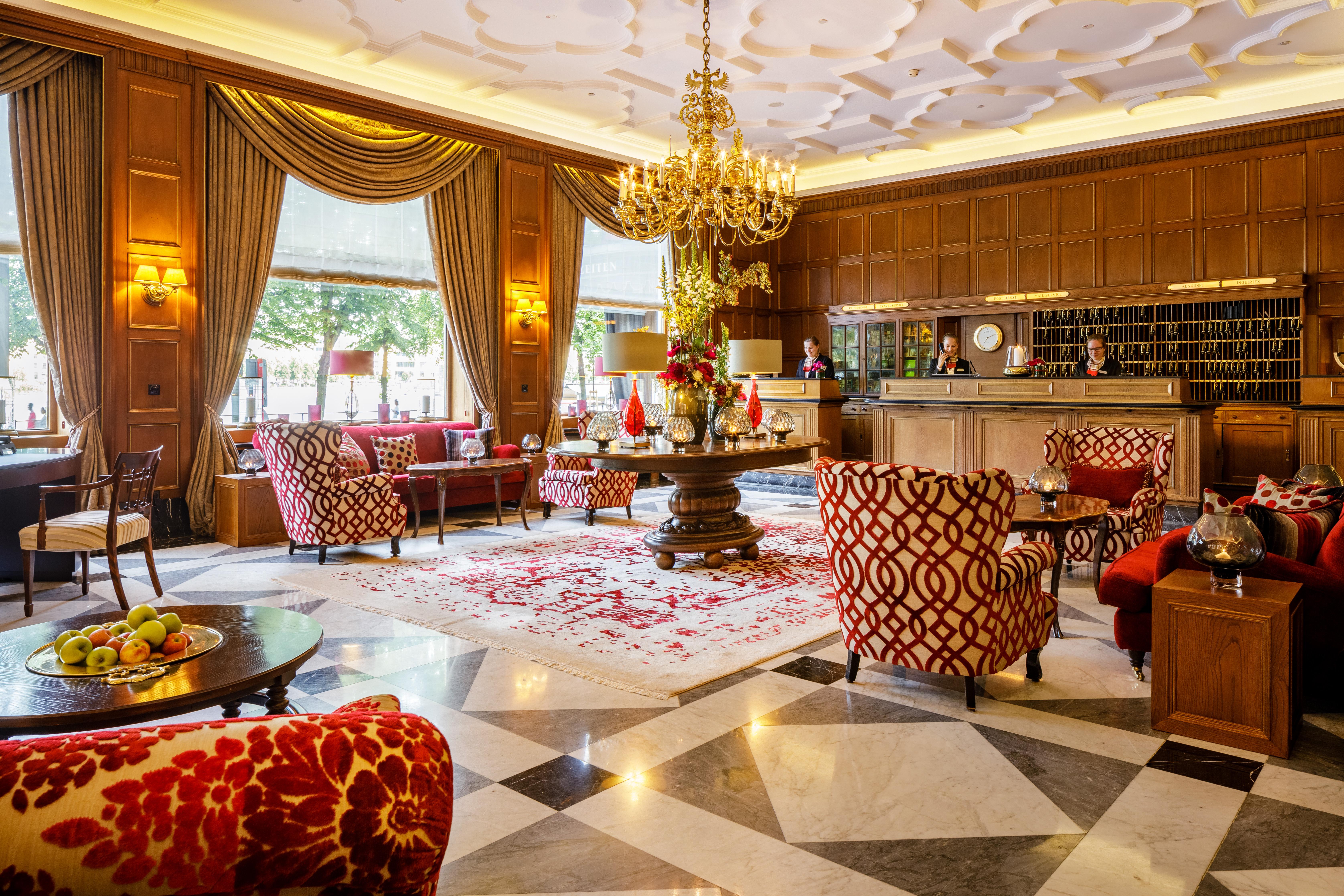 המבורג Fairmont Hotel Vier Jahreszeiten מראה חיצוני תמונה The lobby