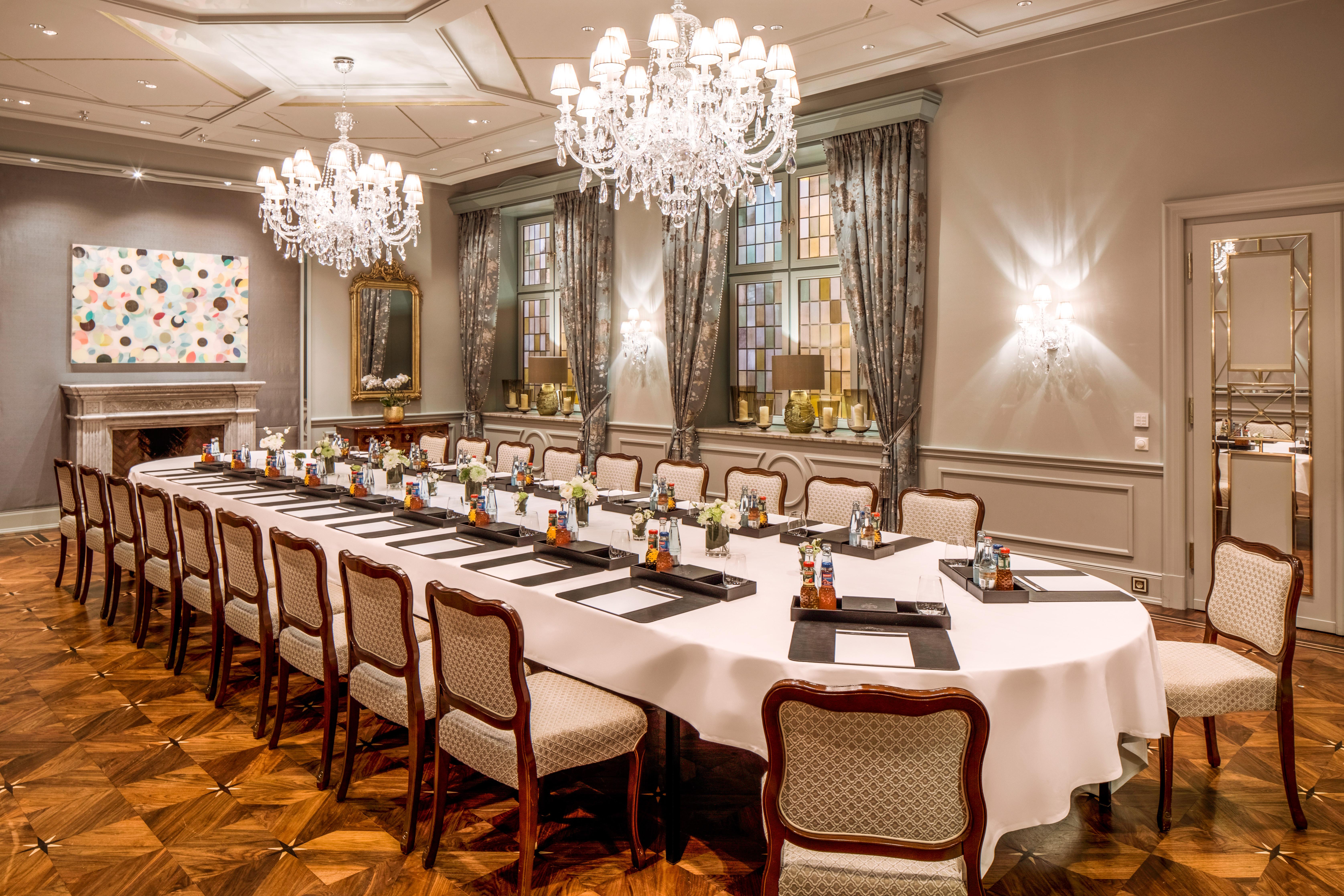 המבורג Fairmont Hotel Vier Jahreszeiten מראה חיצוני תמונה The Long Room
